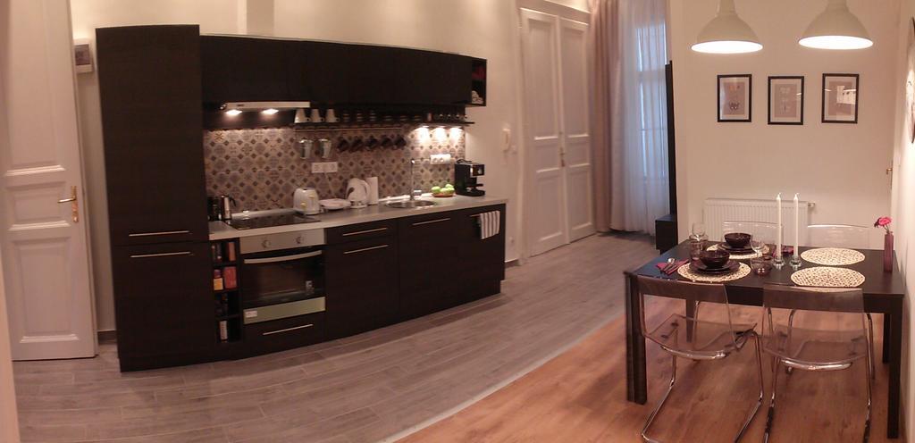 Downtown Rising Sun 104 Sq.M Apartment Budapest Exterior photo